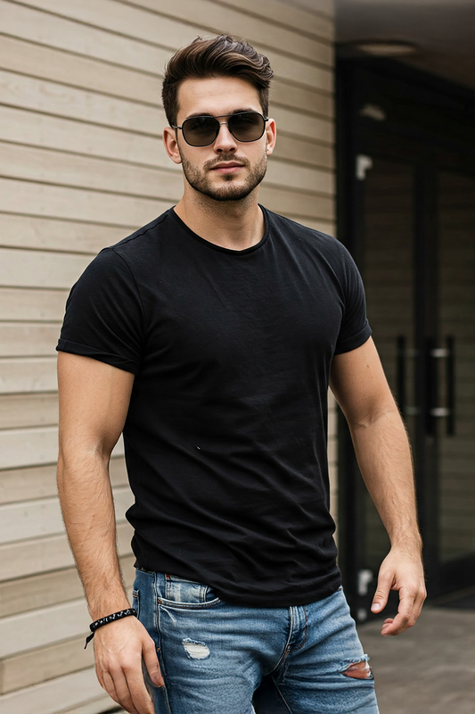 Black Plain Regular Fit T-shirt